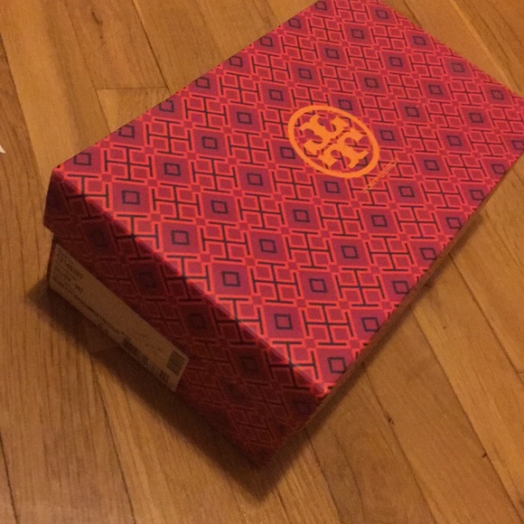 poshmark tory burch sandals